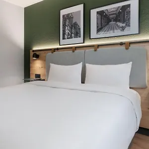 ** Hotel Campanile 15 - Tour Eiffel France