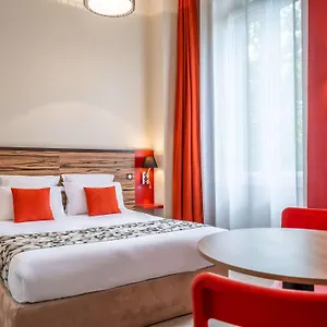 **** Aparthotel Adagio Patio Confluence France